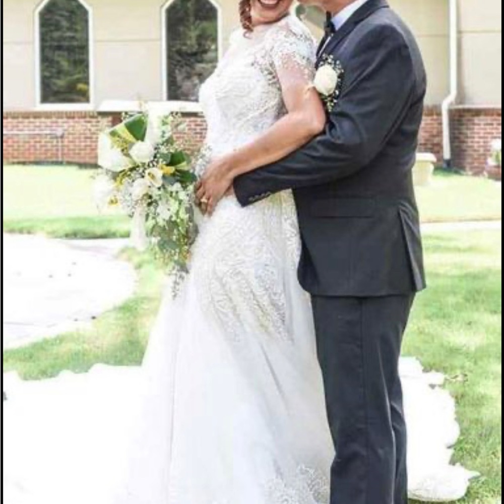 Wedding dress